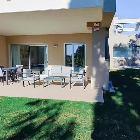 Sunny Golf Apartment *