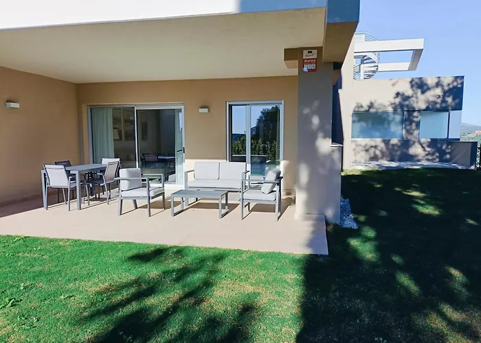 Sunny Golf Apartment *